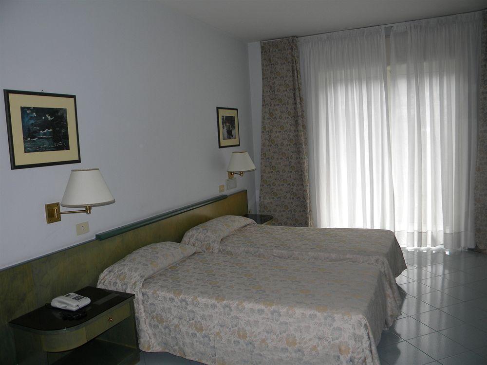 Hotel Dei Congressi Castellammare di Stabia Ngoại thất bức ảnh